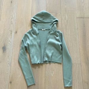 On size,John galt, sage green, zip up